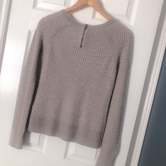 American Eagle Tan Knit Sweater - Picture 3 of 8